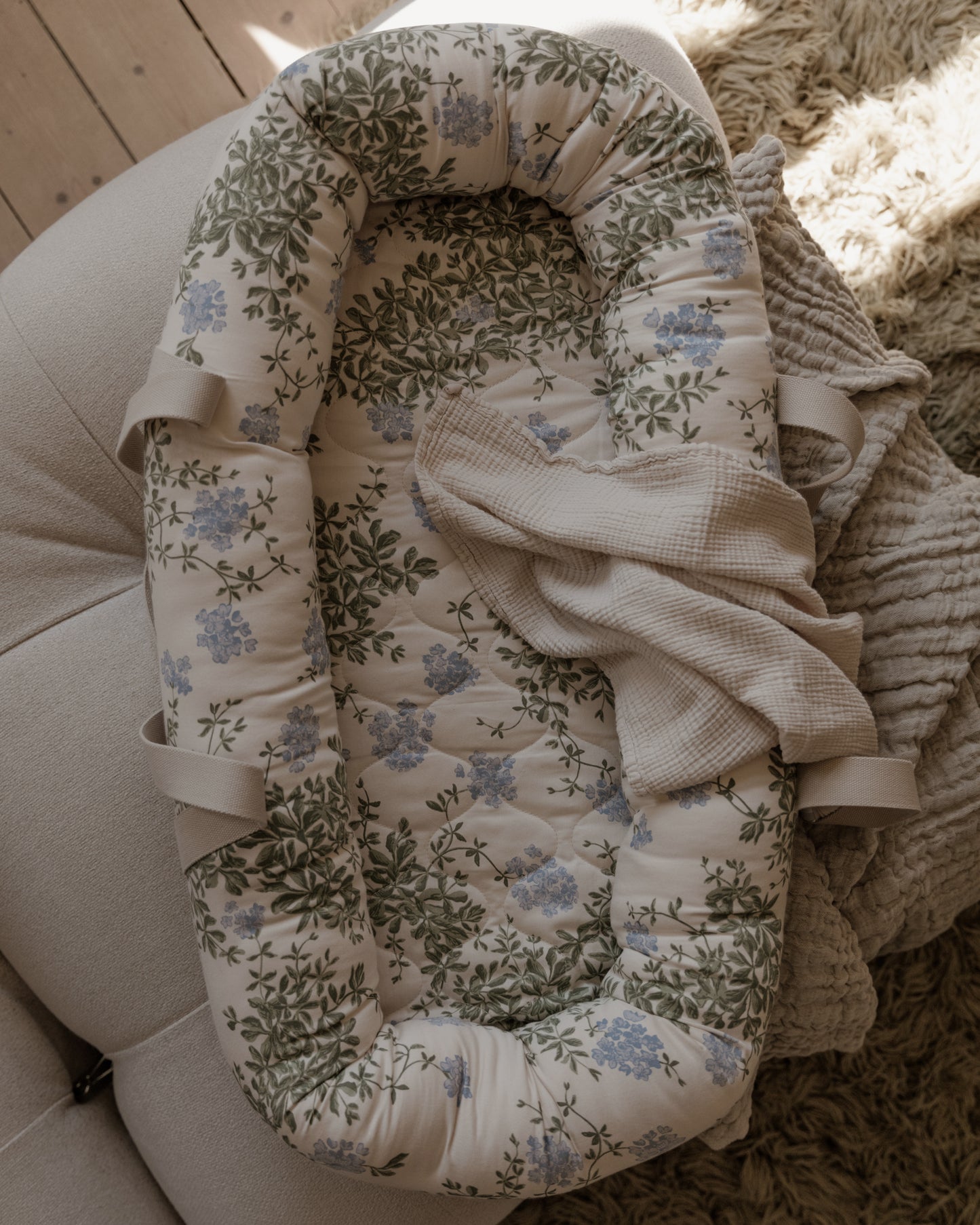 Satin Baby Nest