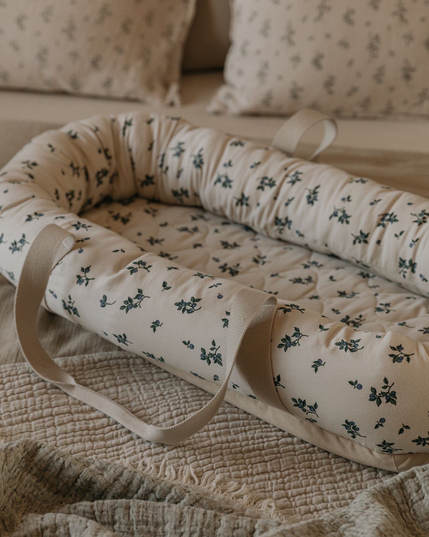 Satin Baby Nest