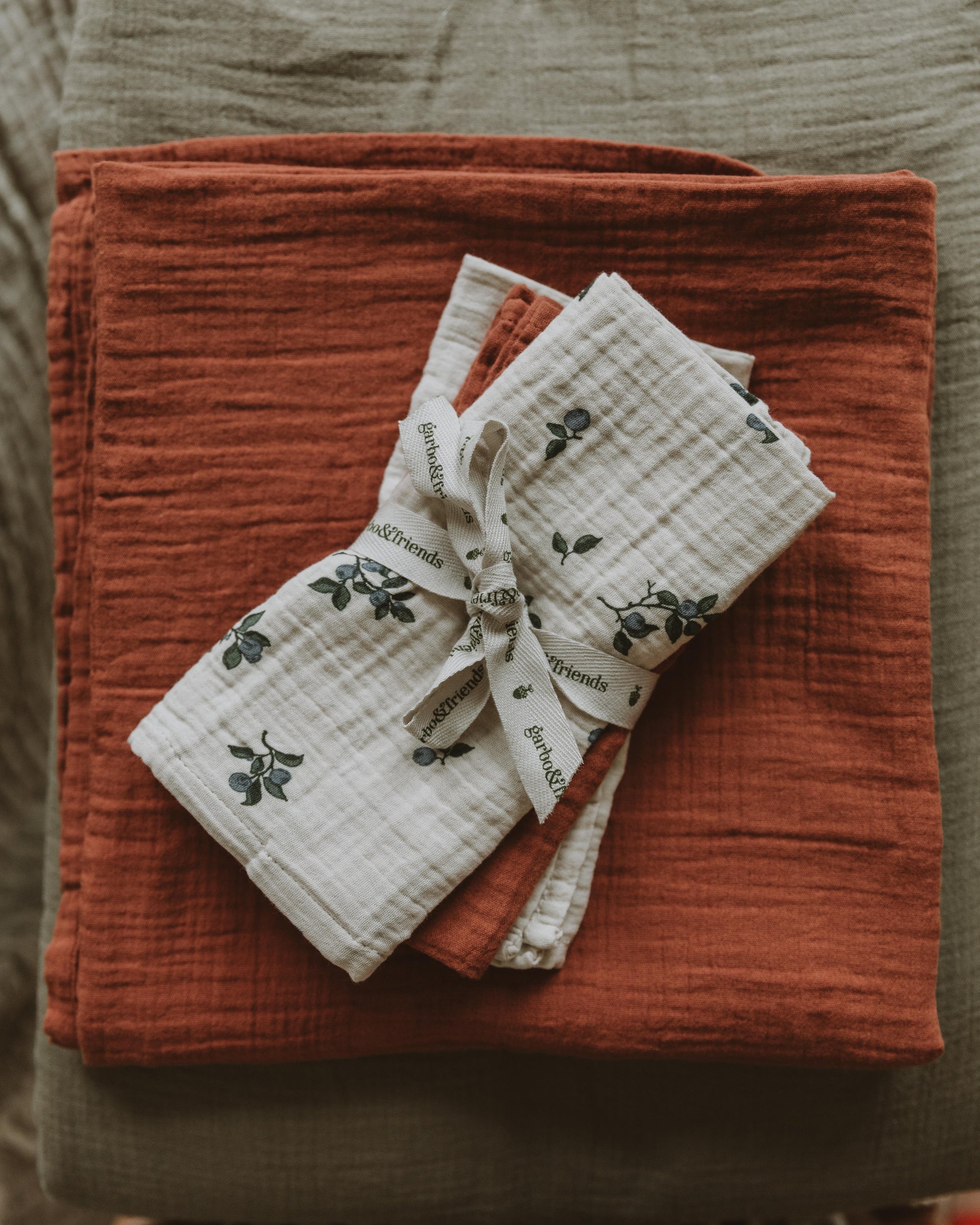  Image of Muslin Burp Cloths