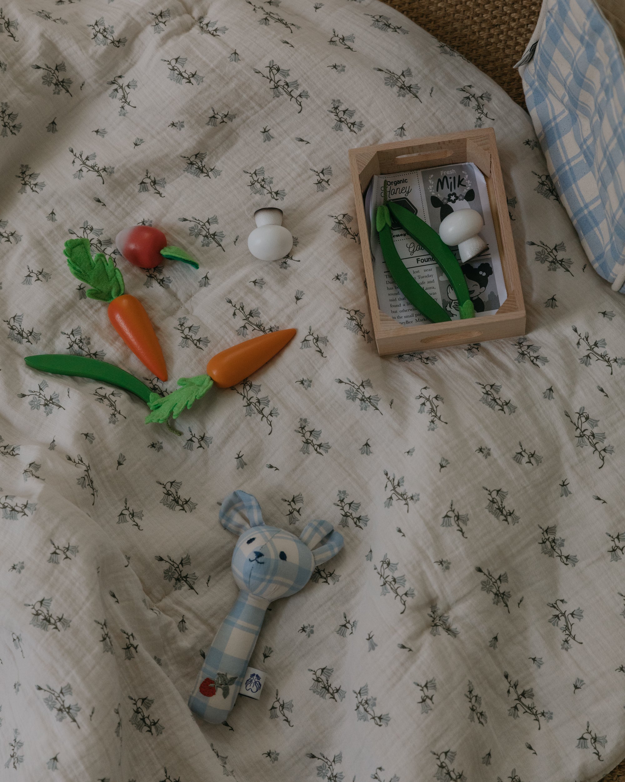 Muslin Filled Blanket