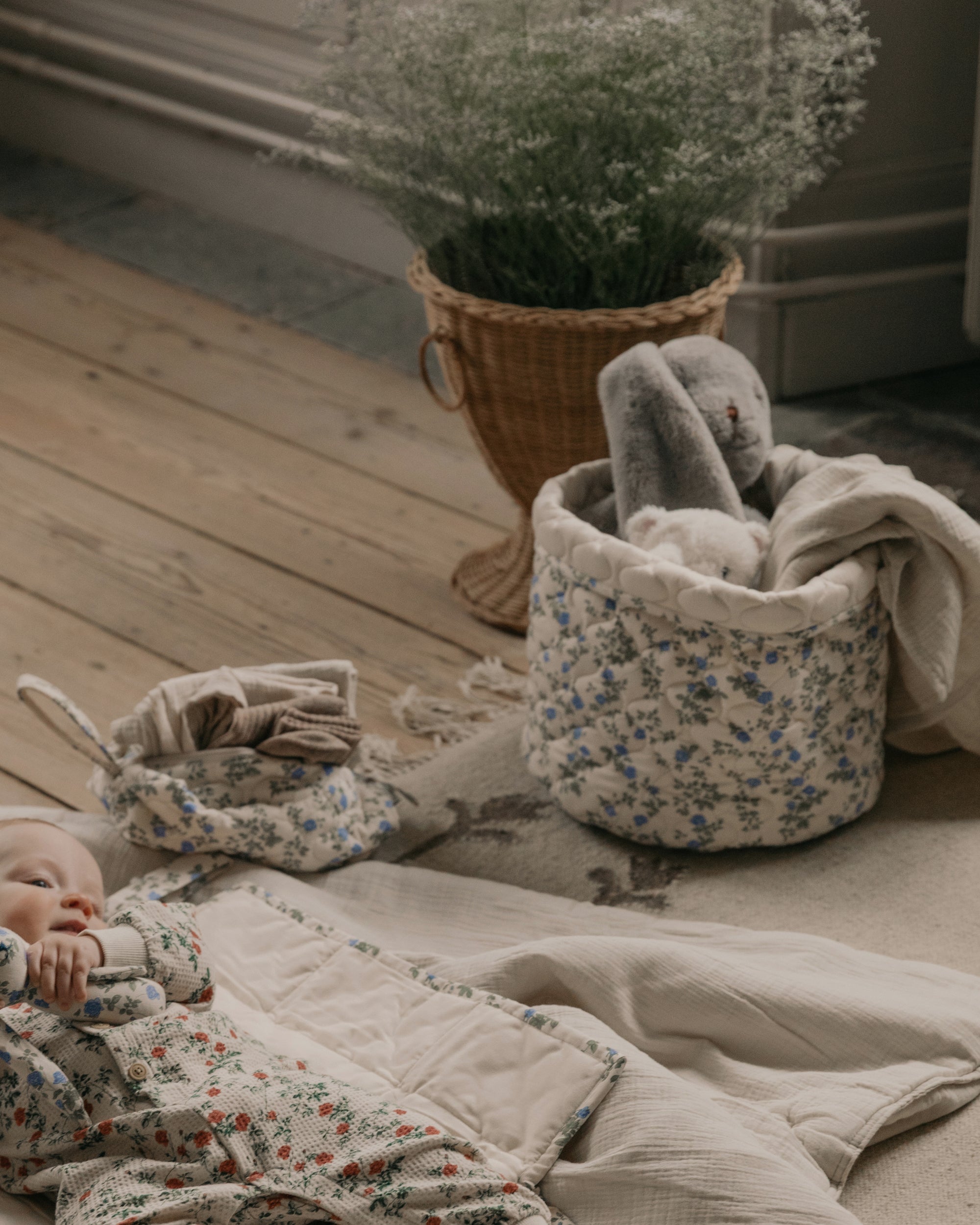 Satin Quiltade Korgar