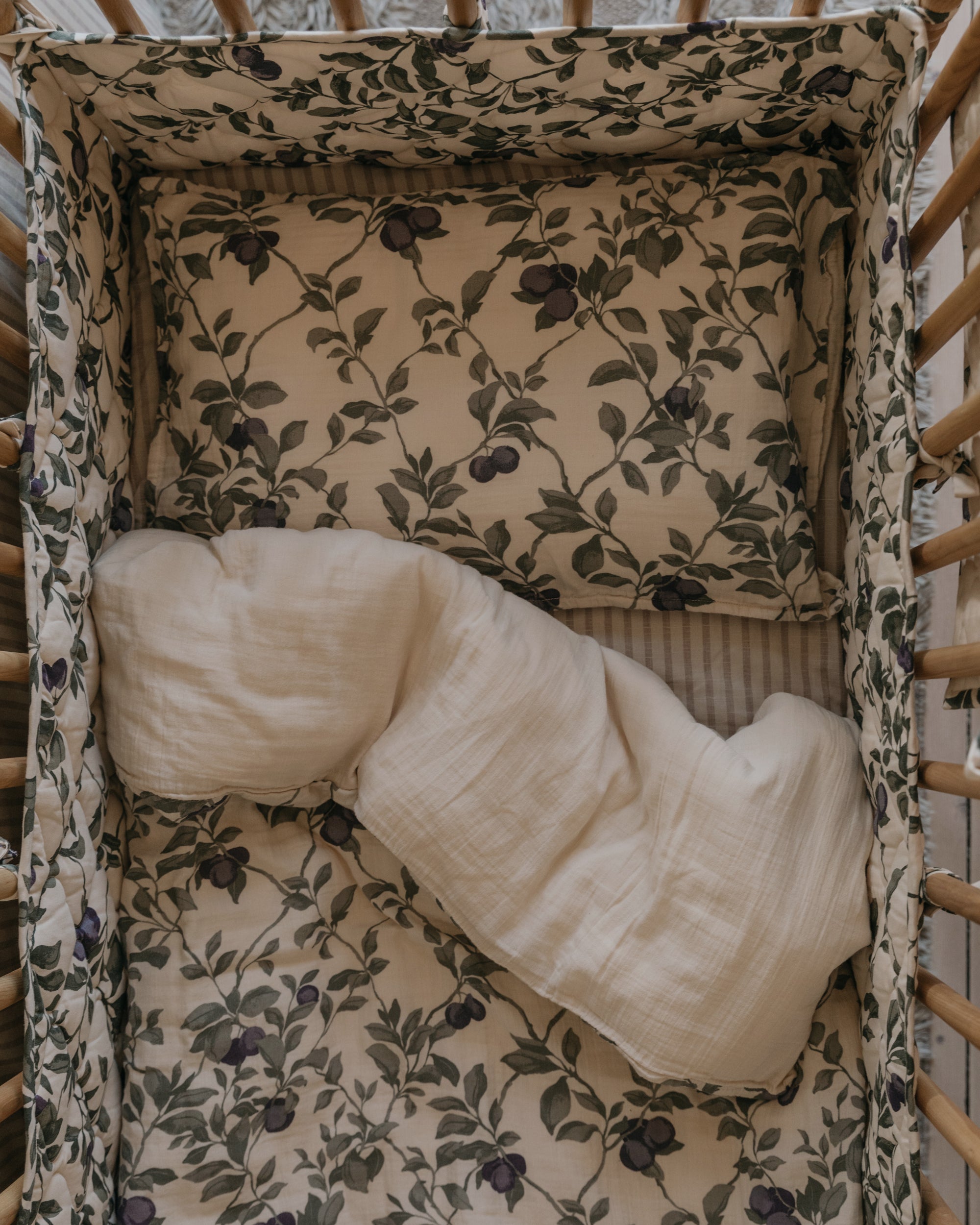  Image of Muslin Bed Set Junior