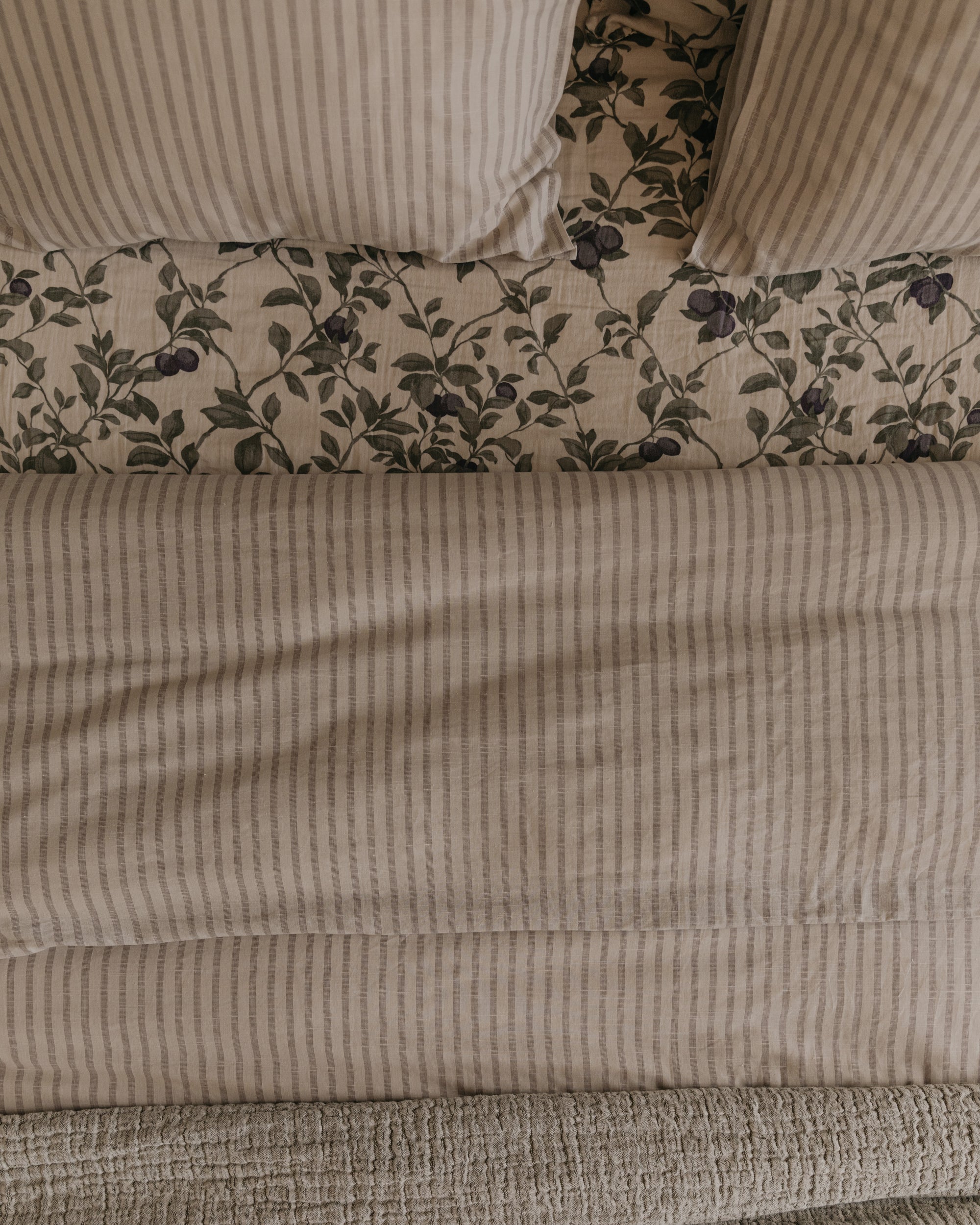  Image of Muslin Fitted Sheet Double