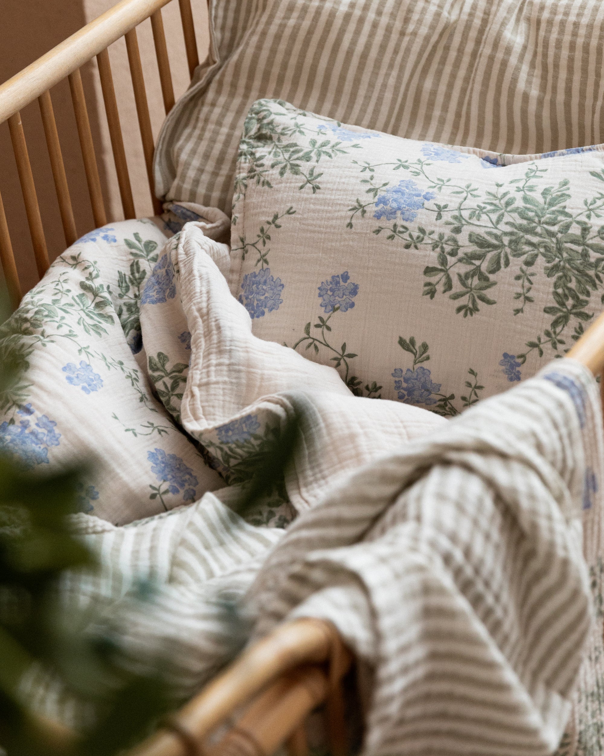  Image of Muslin Bed Set Junior