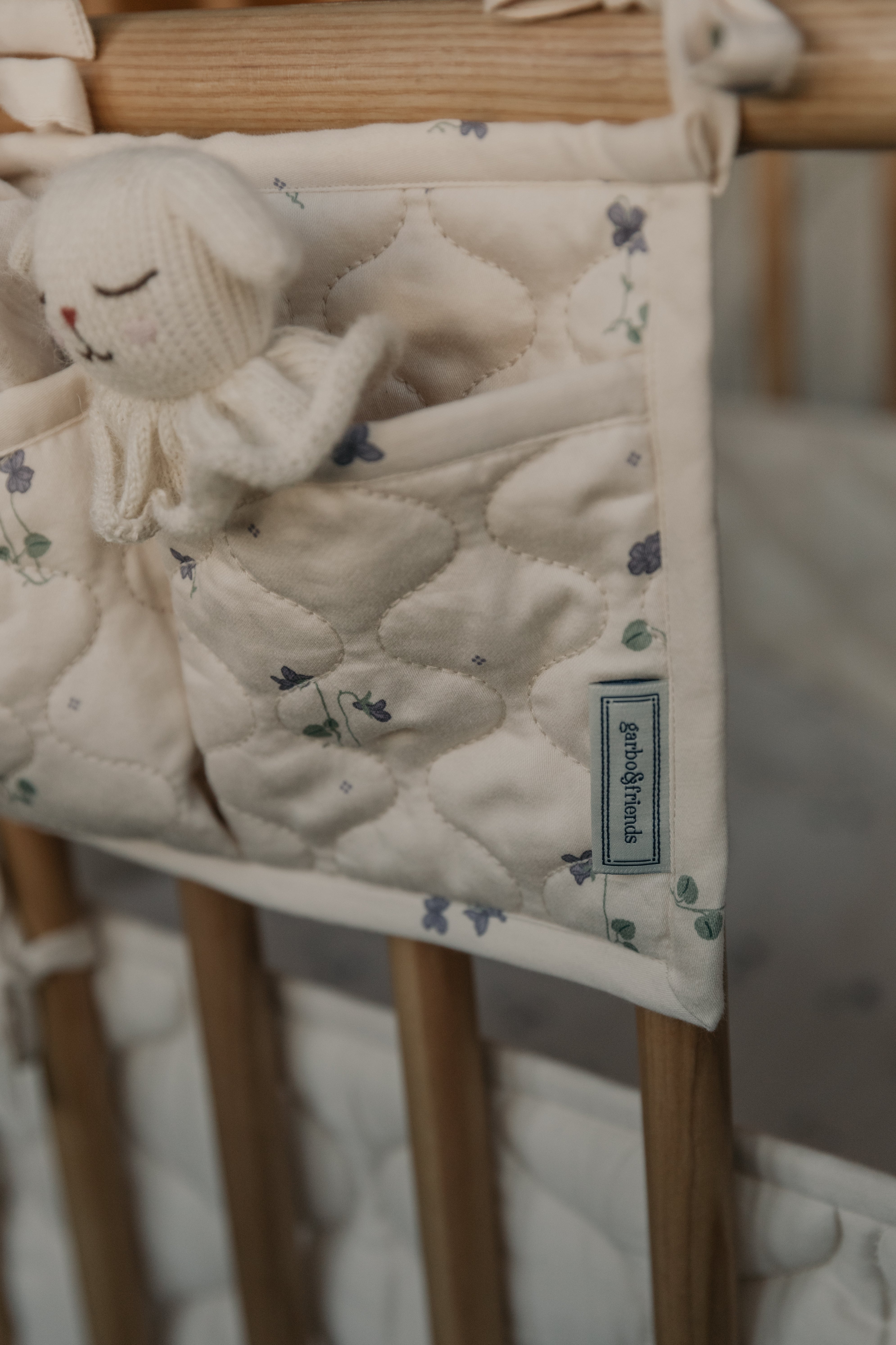 Satin Quilted Bed Pocket