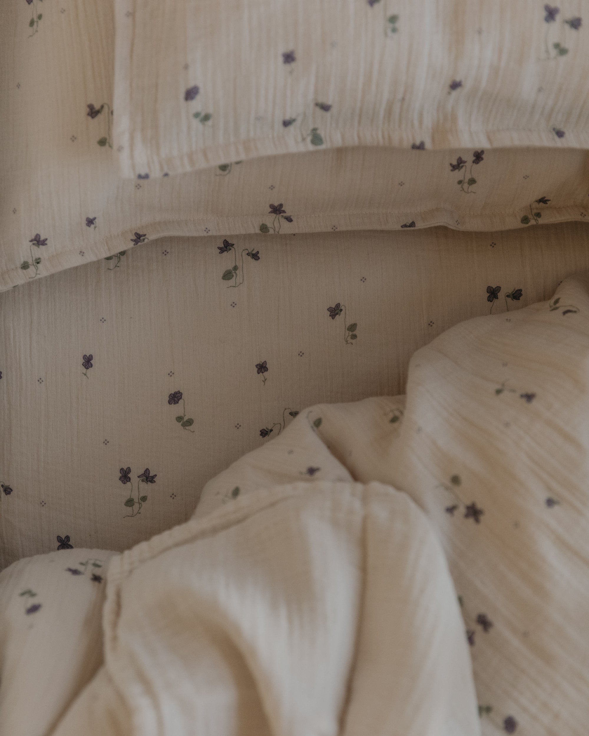 Image of Muslin Fitted Sheet Junior
