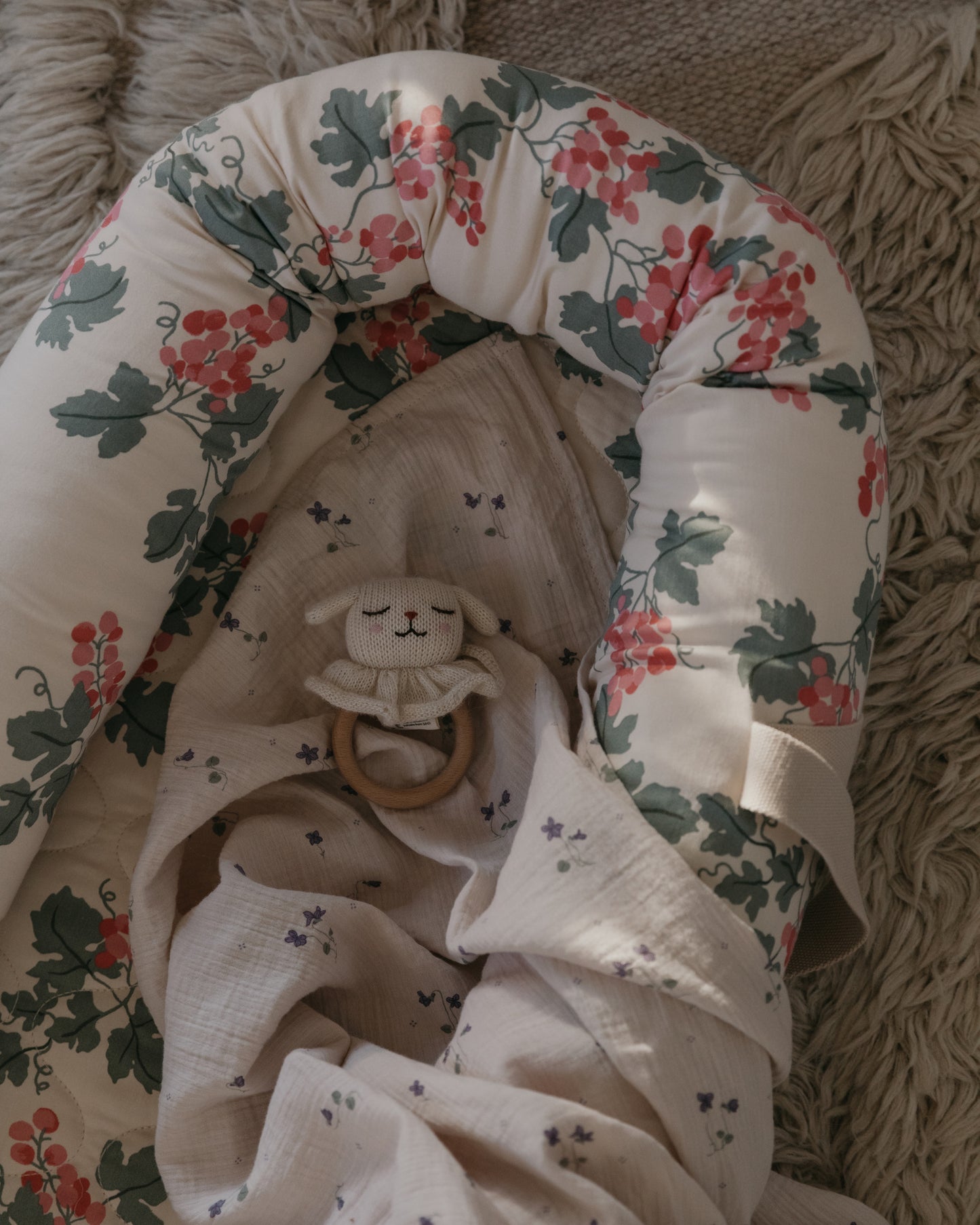 Satin Baby Nest