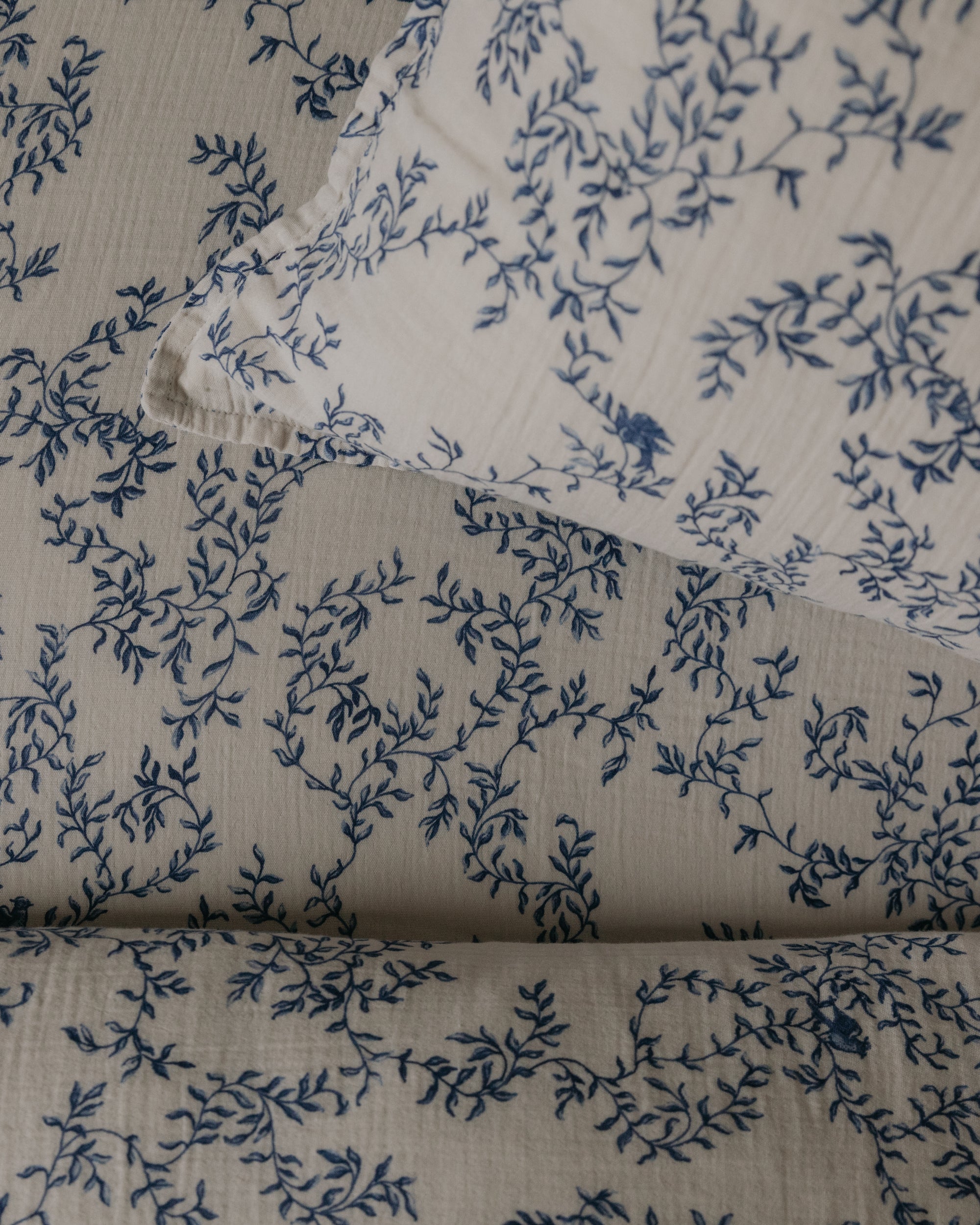  Image of Muslin Bed Set Junior