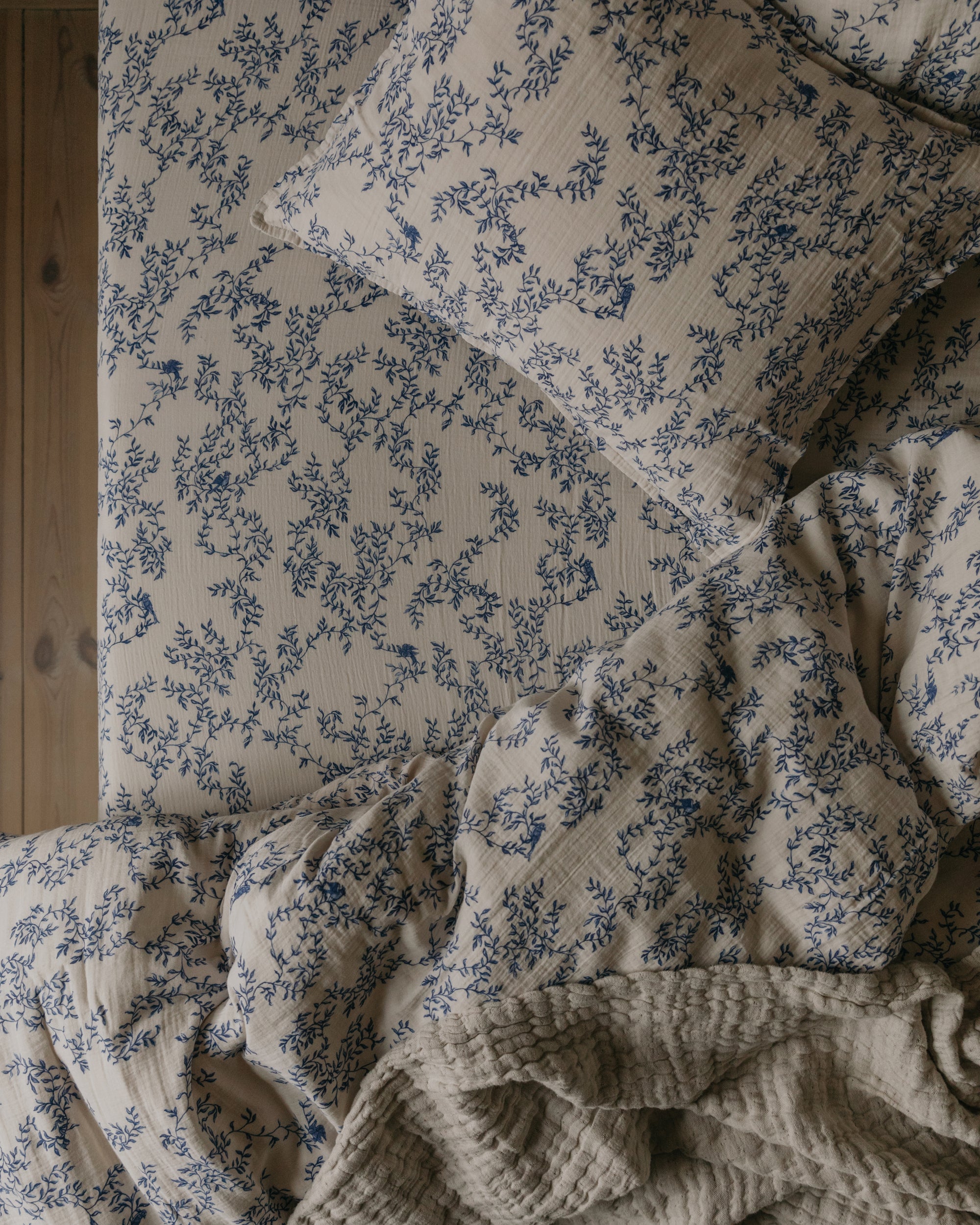 Image of Muslin Fitted Sheet Double