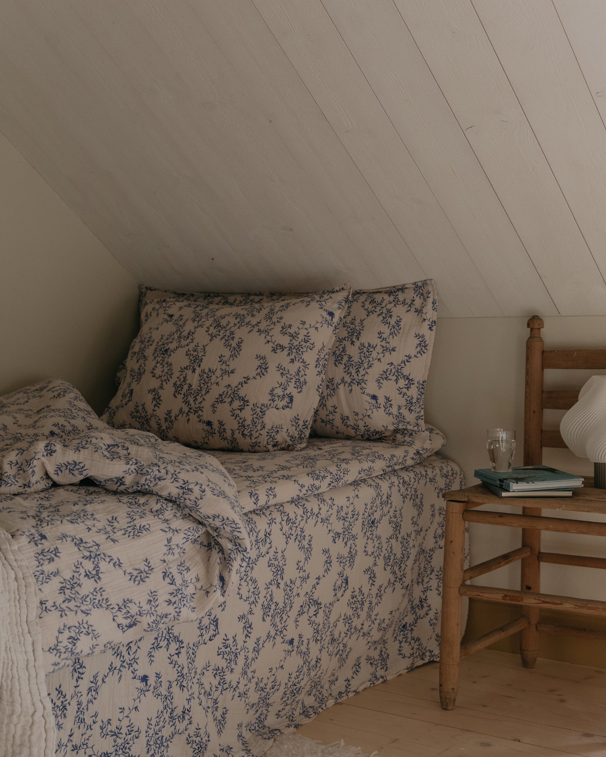  Image of Muslin Fitted Sheet Single