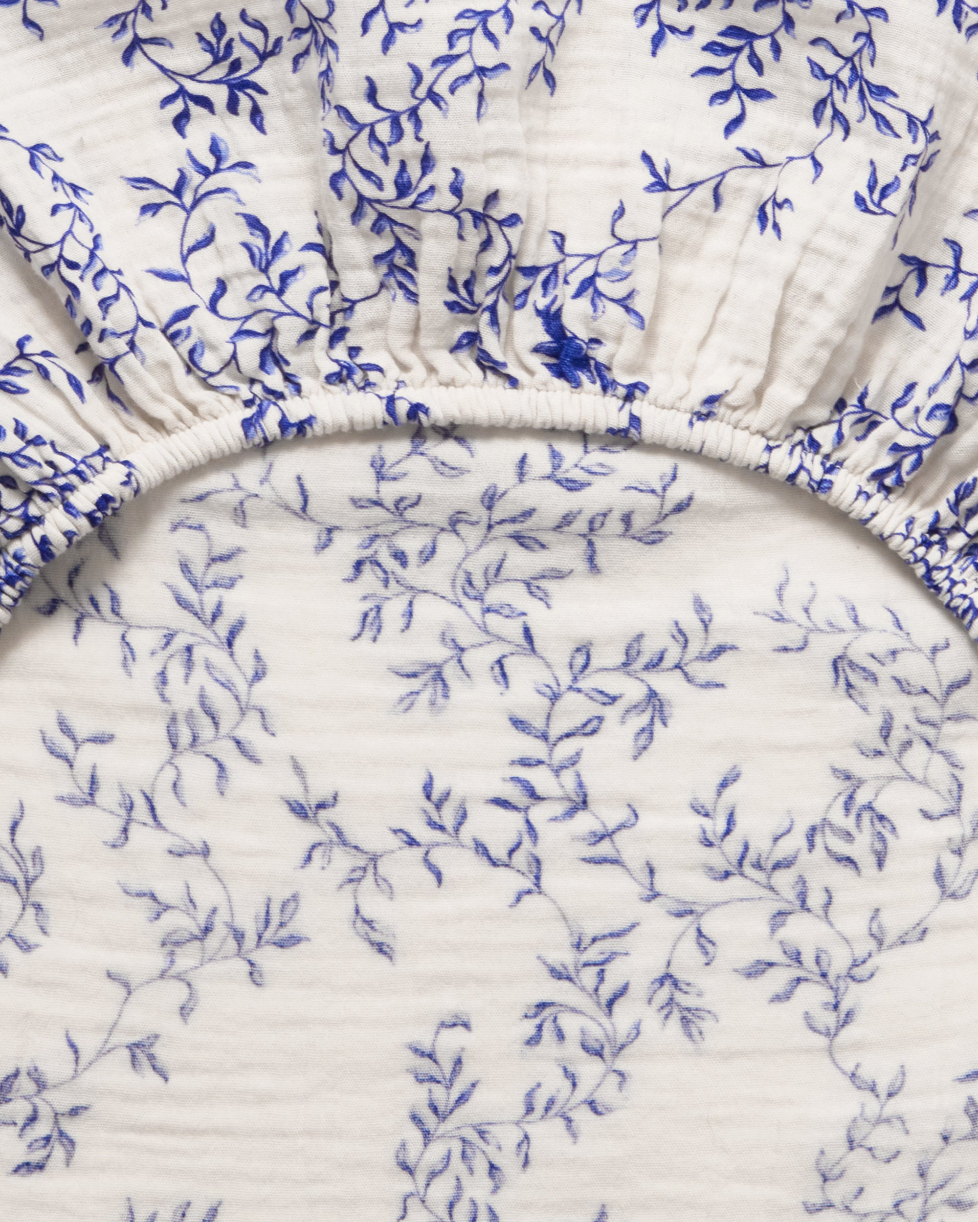  Image of Muslin Fitted Sheet Junior