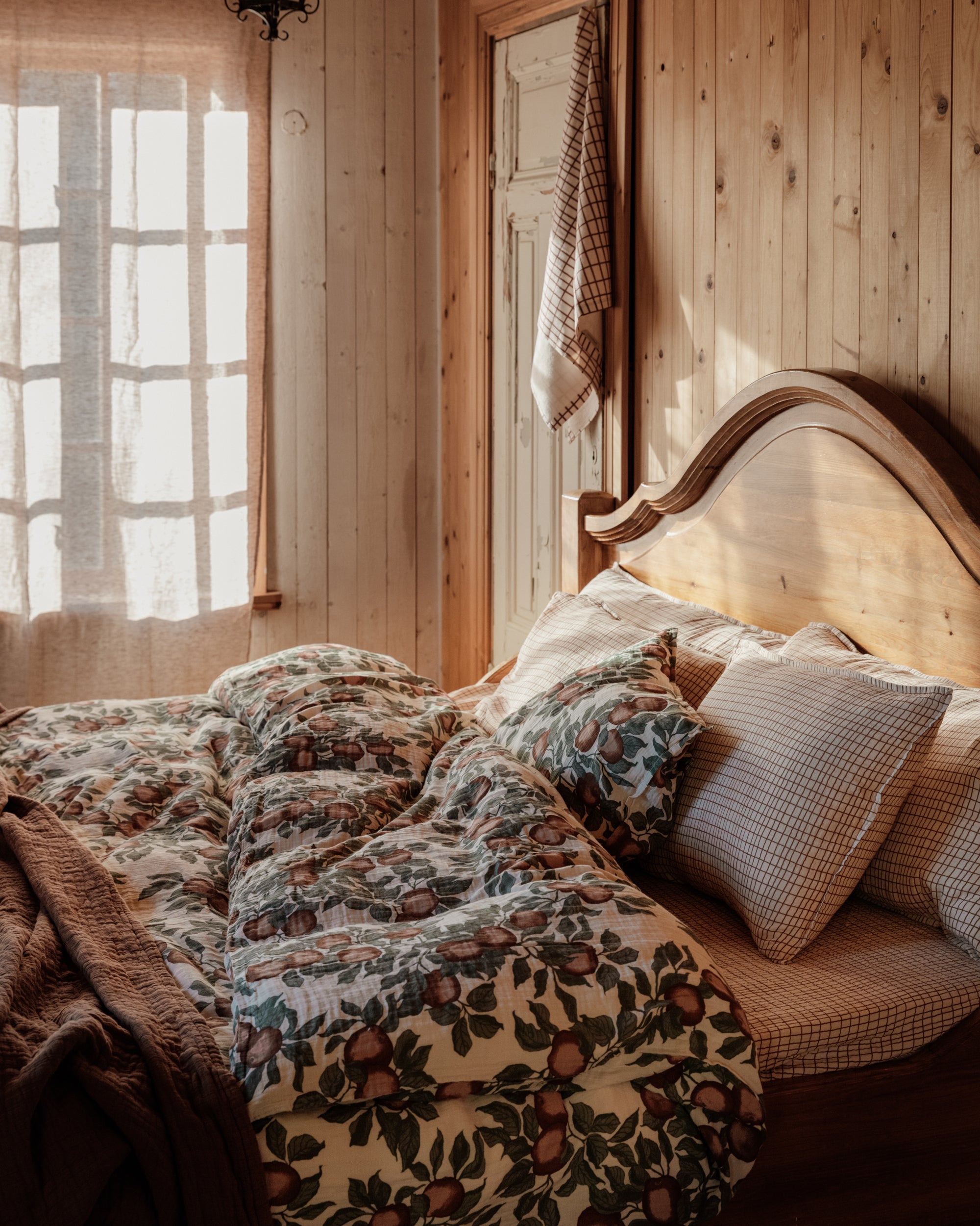  Image of Muslin Fitted Sheet Double