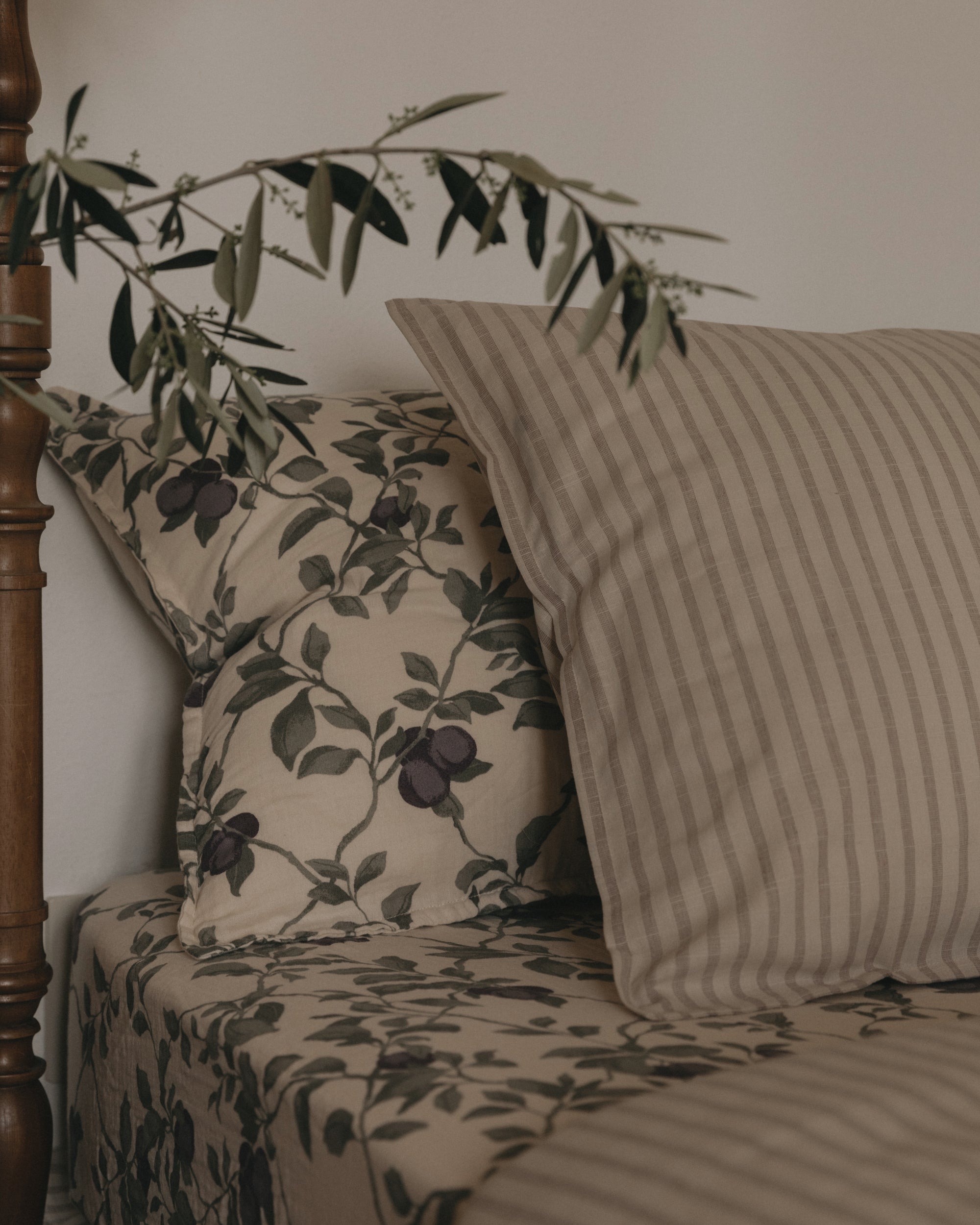  Image of Bed Set Single