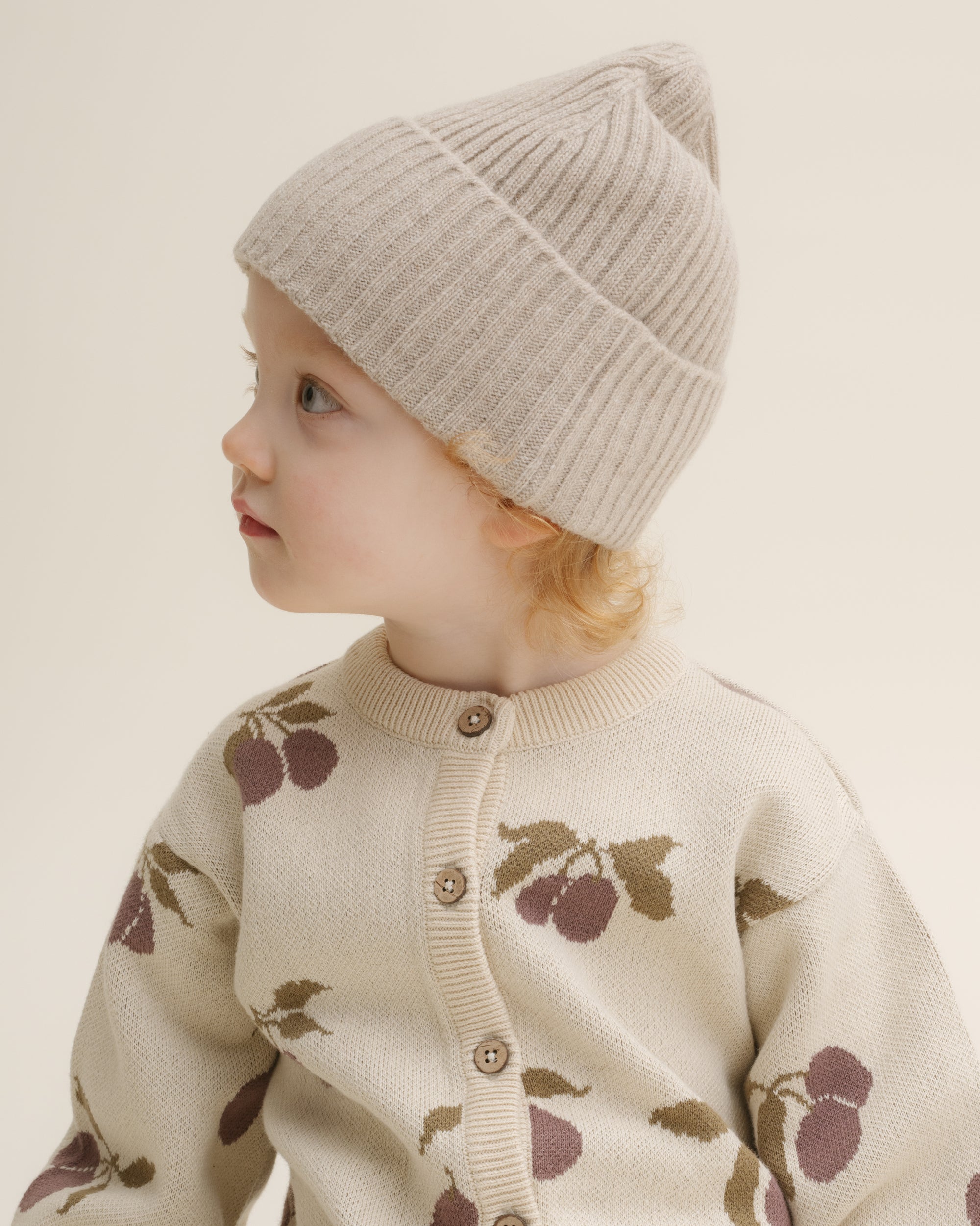  Image of Knitted Beanie