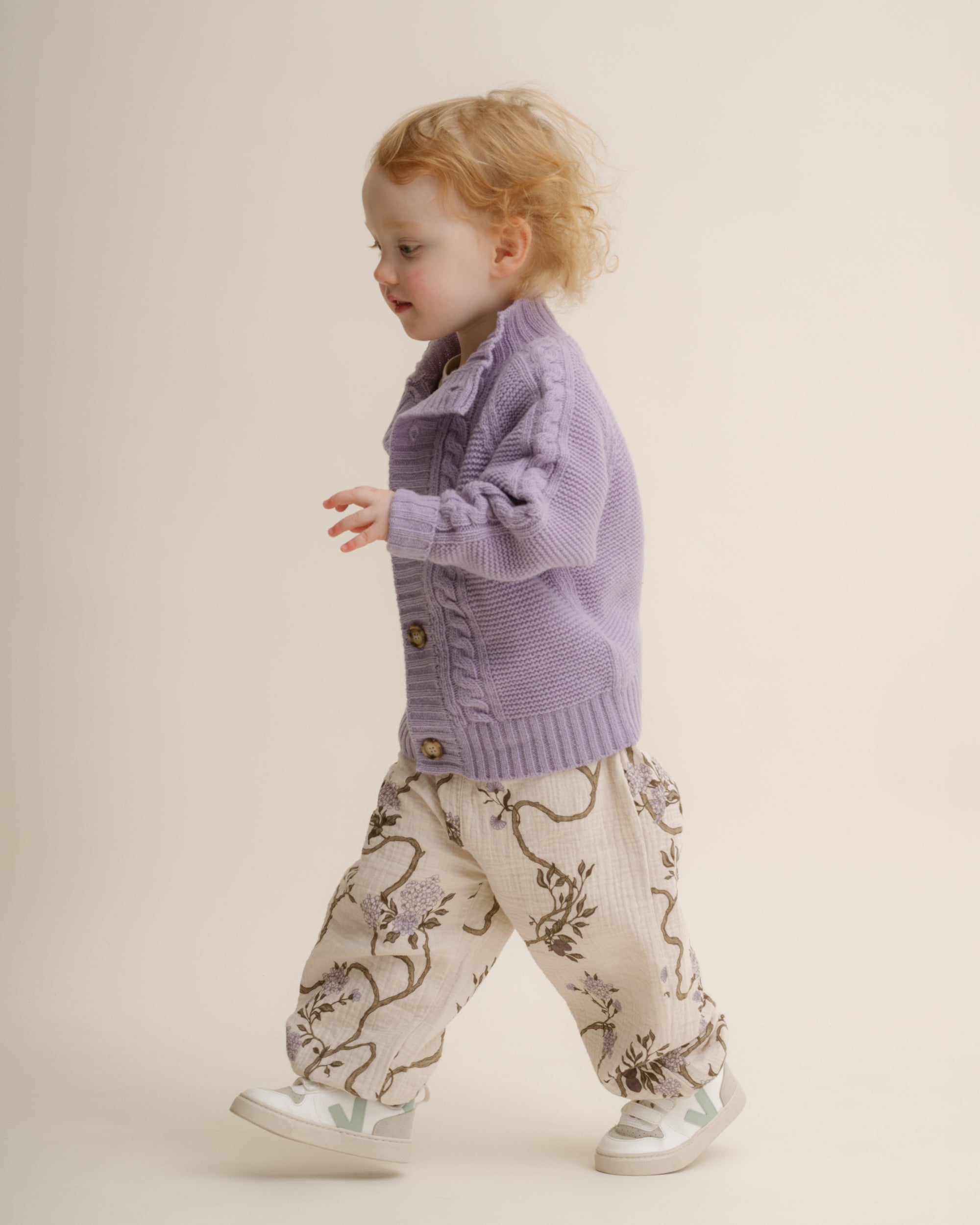  Image of Knitted Cardigan
